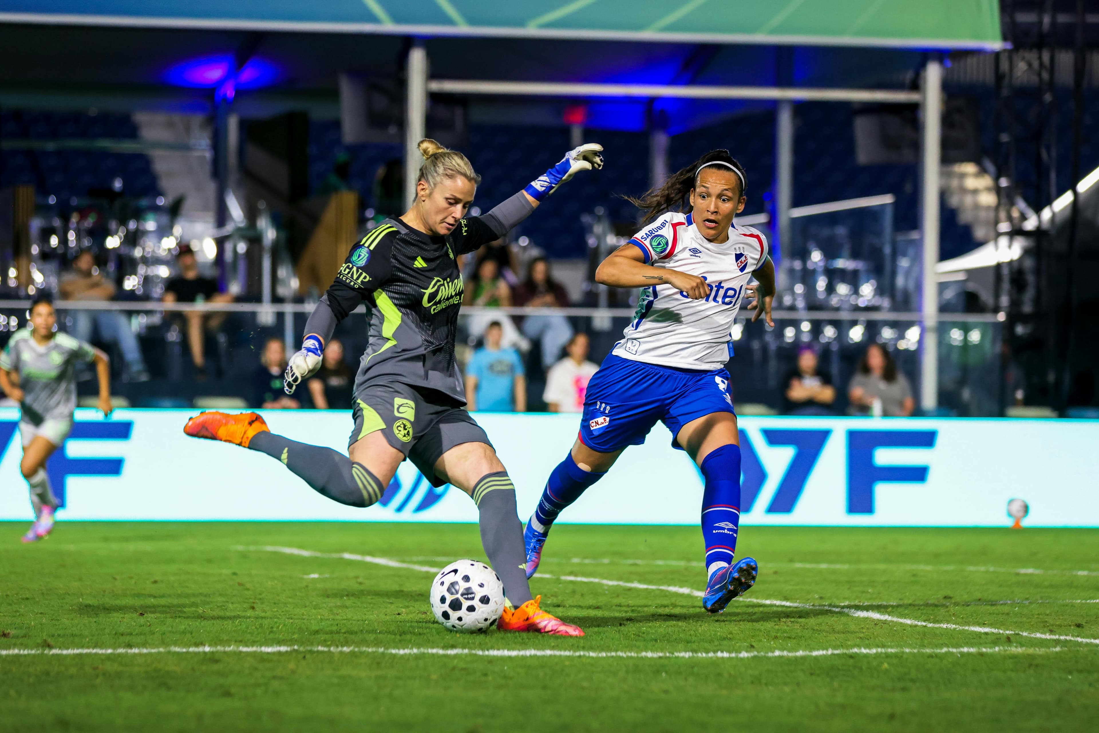 Club América Show Their Class in Five Goal Win Over Club Nacional